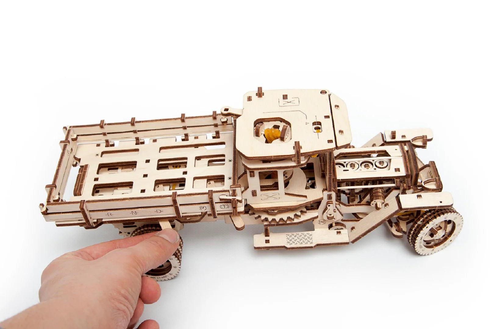 Ciężarówka UGM-11 | UGEARS - Wooden Toys World